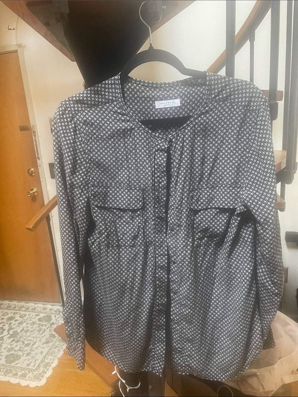 Equipment Black and White Patterned Long-Sleeve silk Shirt